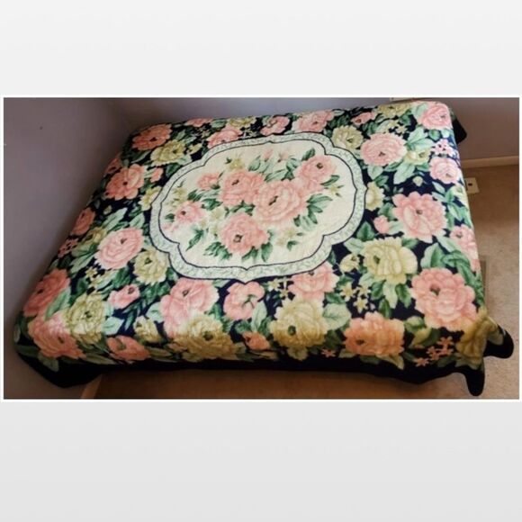 Vintage Blanket Queen Blue Reversible Pink Floral Heavy Weight Bedspread - Picture 9 of 16